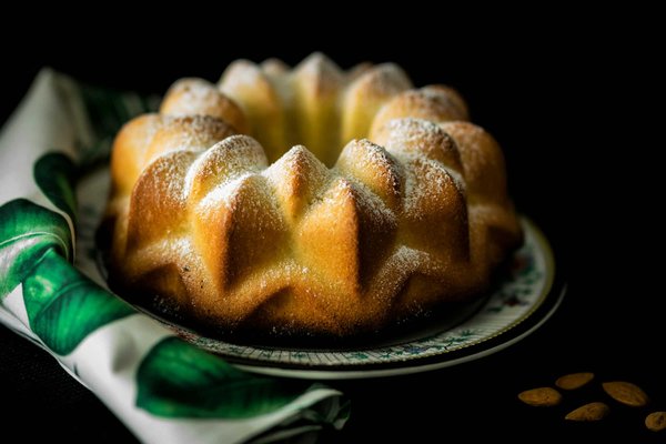 Quels conseils pour réussir un clafoutis aux cerises avec une pâte légère et aérée?
